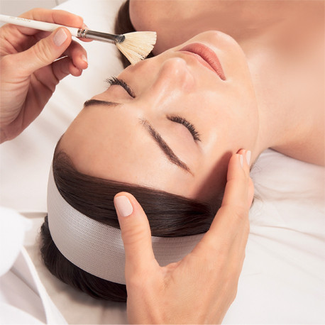 Tratament facial complet | Essential Facial Treatment