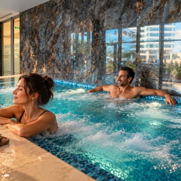 PRIVATE SPA FOR TWO